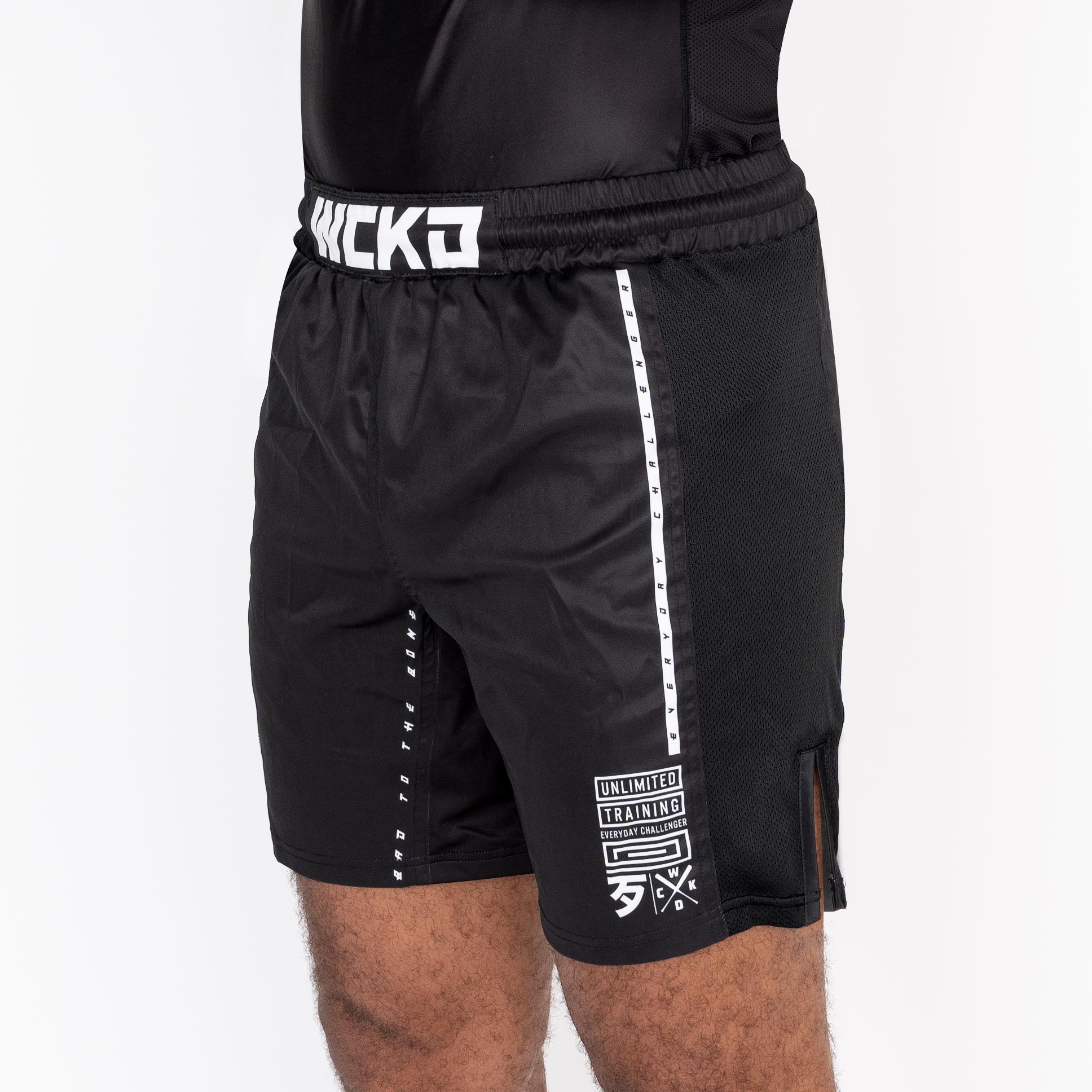 MMA SHORT EAGER TRACK BLACK